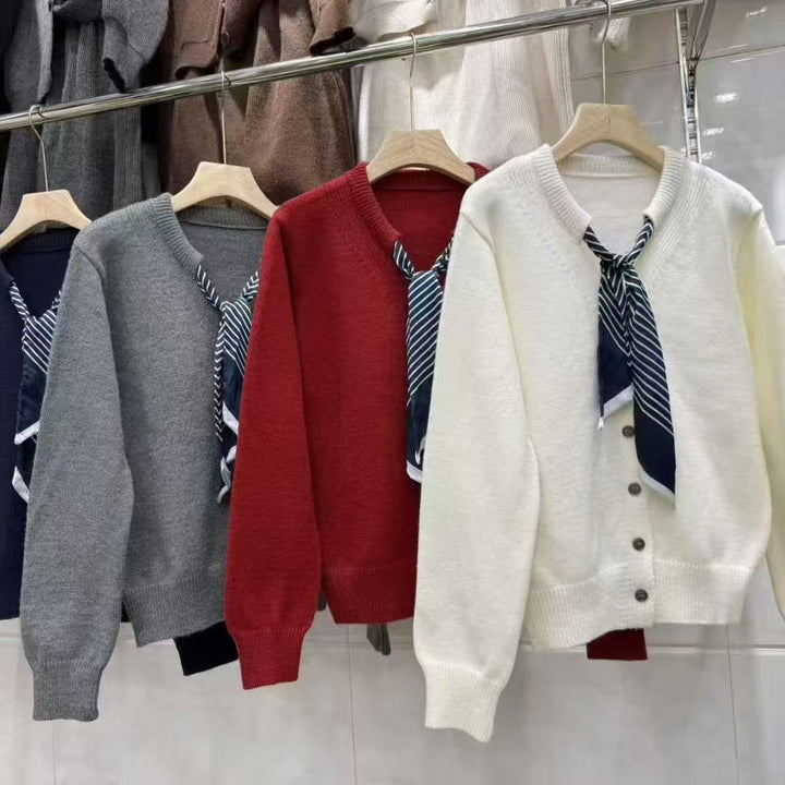 Pull élégant pour femmes avec écharpe à la mode Chic & Stil