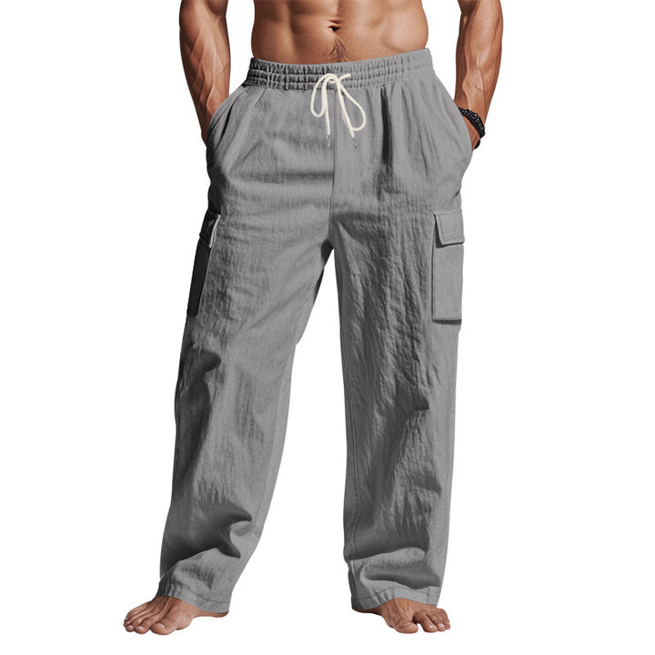 Comfortable cargo pants for men with practical side pockets Lune London