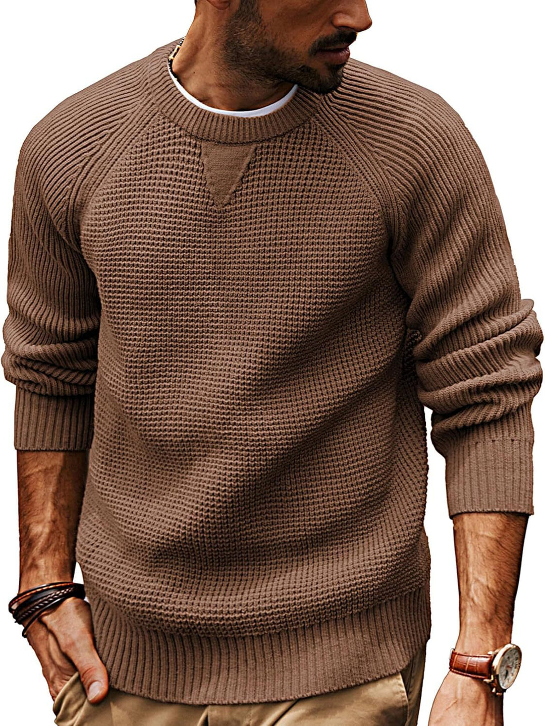 Casual knitted sweater for men with a structured fabric pattern and a round collar Lune London