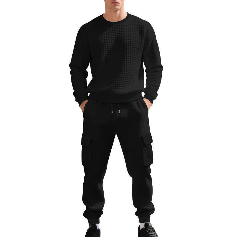 Modern men's sweat suit in cargo fabric with breathable materials and convenient pockets Lune London