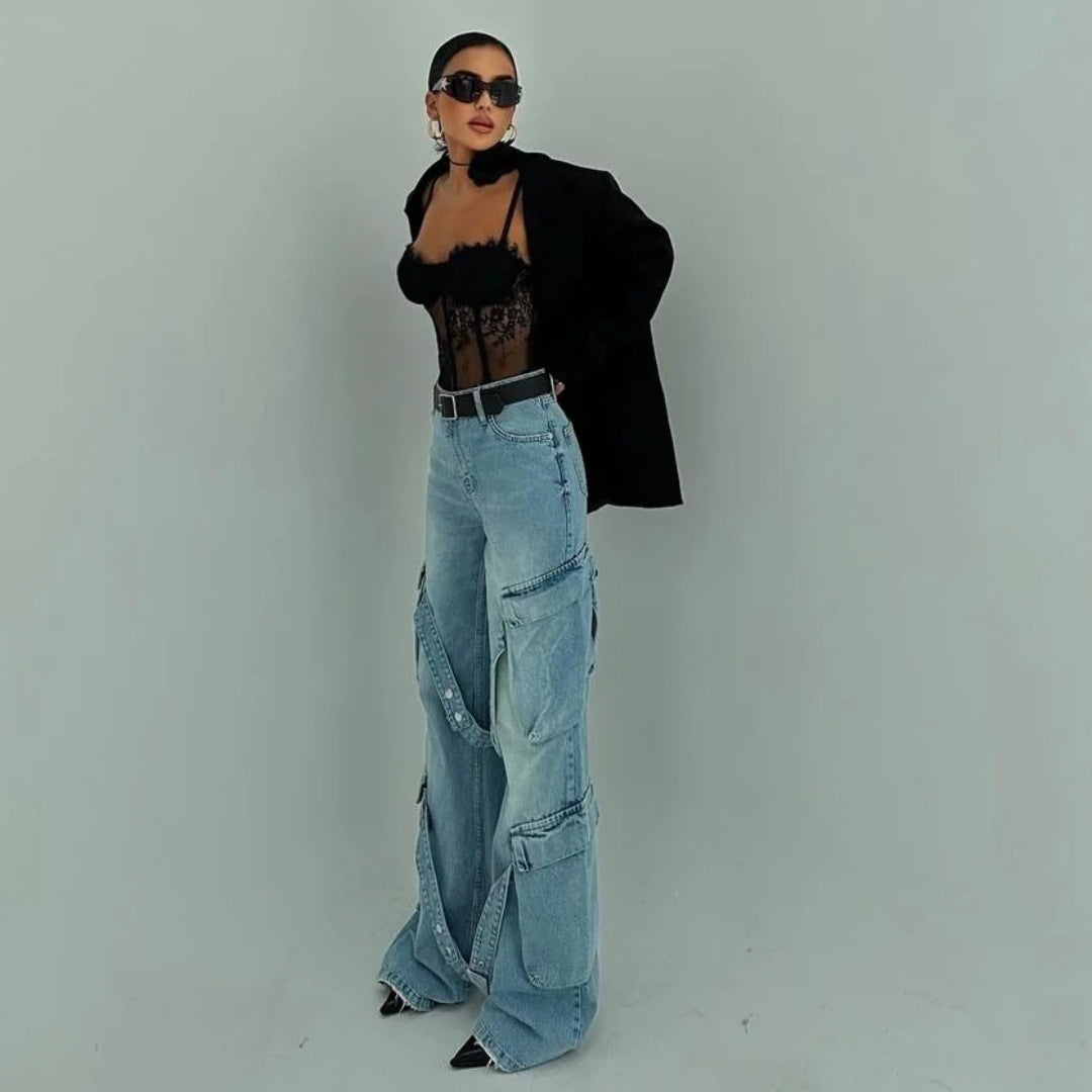 Women's cargo jeans with unique patches and a striking design Lune London