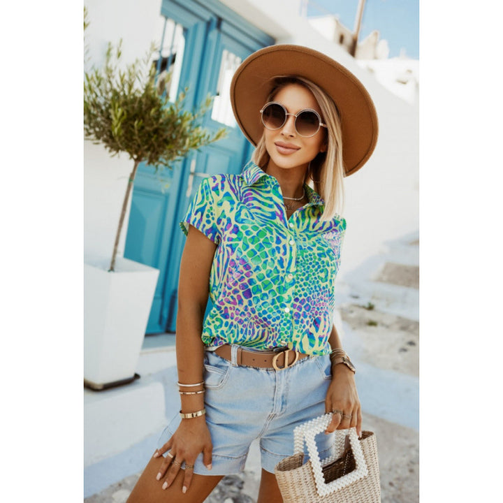 Women Short Sleeve Shirt with Bright Print and Button Placket Lune London