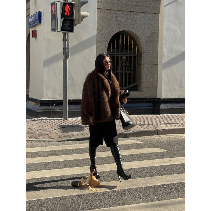 Luxury faux fur coat for women with elegant cut Lune London