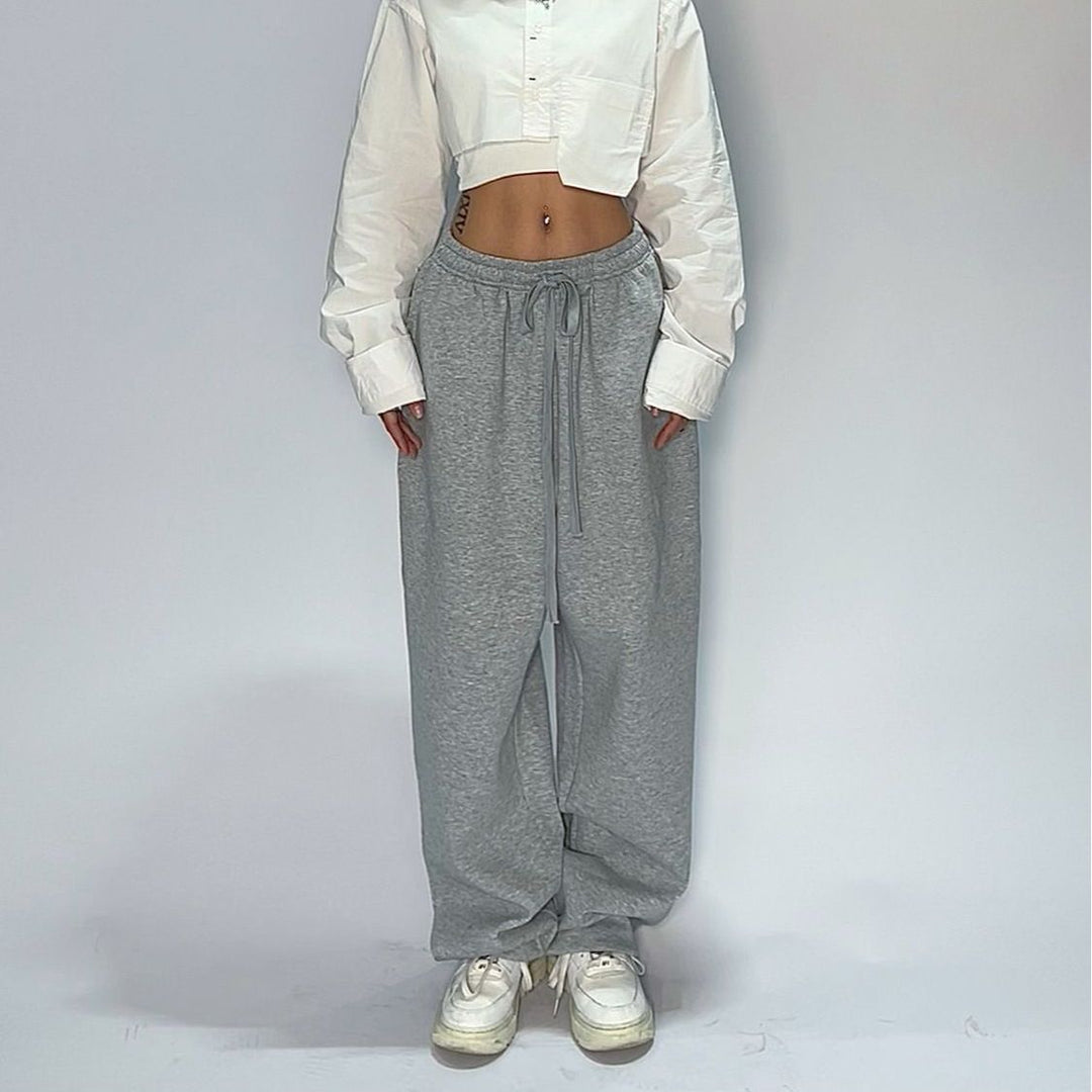Women's comfortable leisure pants with elastic waistband and wide fit Chic & Stil