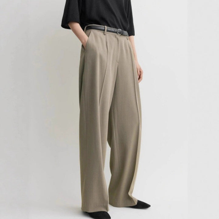 Pantalons élégants pour femmes taille haute avec jambe large et finition de surface stylée Chic & Stil