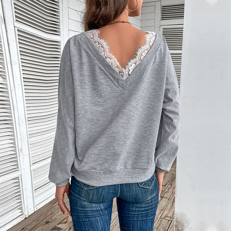 Top pratique de transition pour femmes avec un élégant décolleté en V et un design adapté à la vie quotidienne Chic & Stil