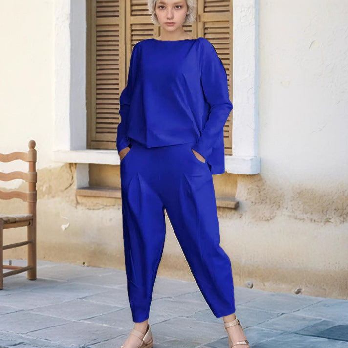 Sport leisure set for women with a soft material and a loose fit Lune London