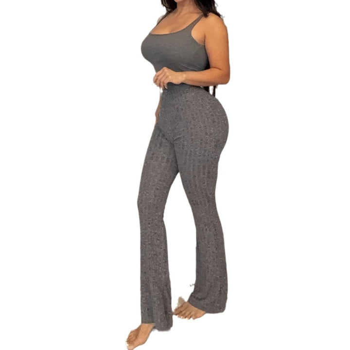 Women's outfit with fitted top and flared wide-leg pants Lune London