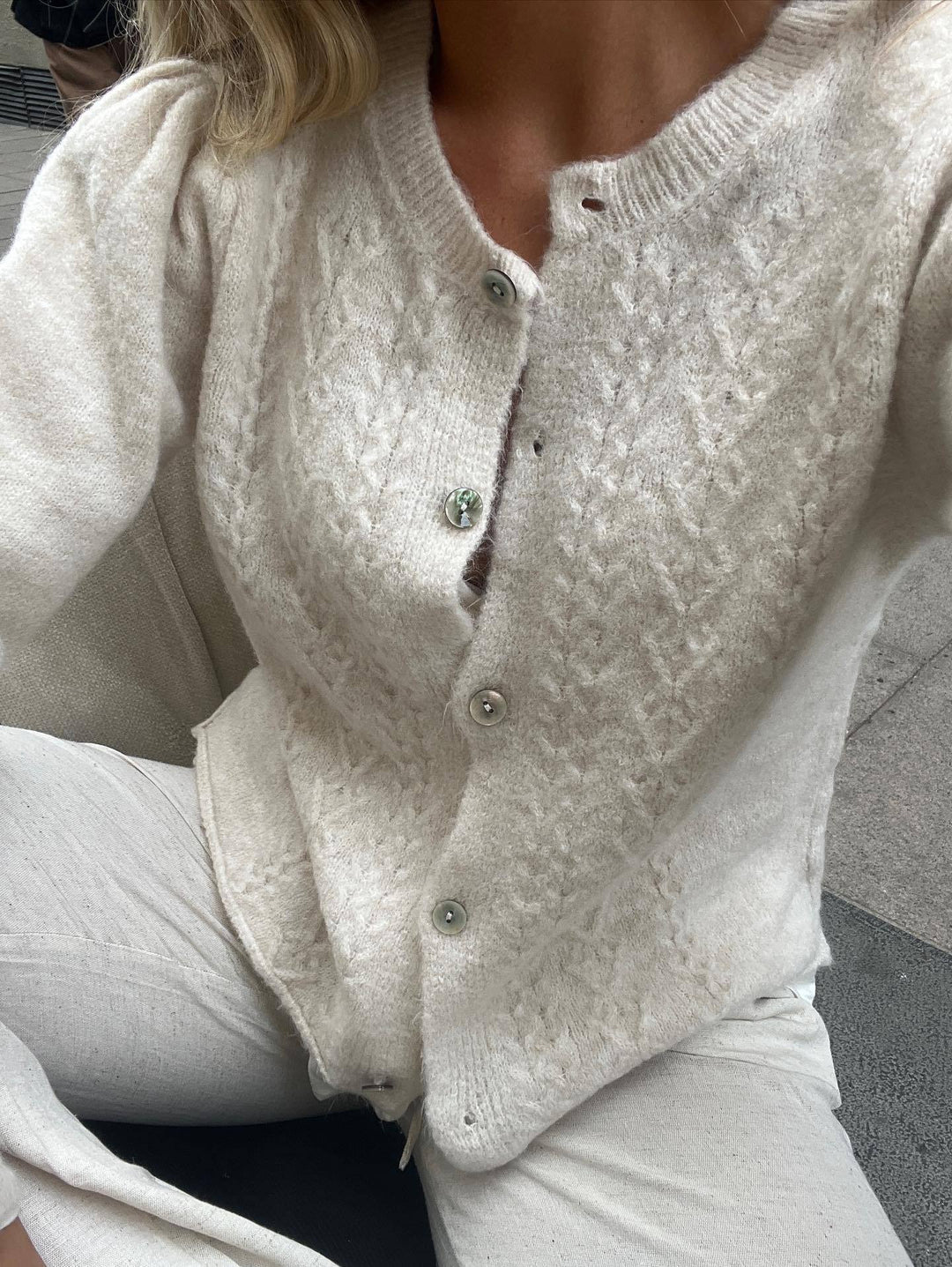 Women's cardigan with button details and fine texture Lune London