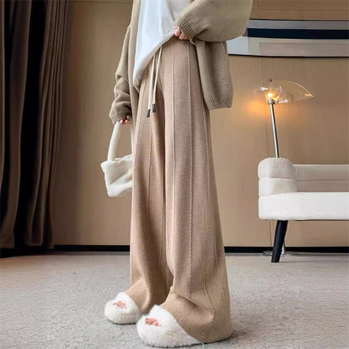 Pantalon de loisirs femme à coupe large avec taille élastique et poches pratiques Chic & Stil