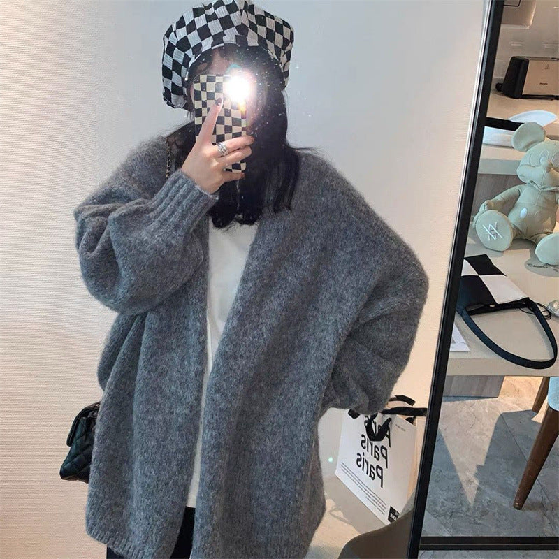 Ladies oversized and soft knit cardigan with open front Lune London