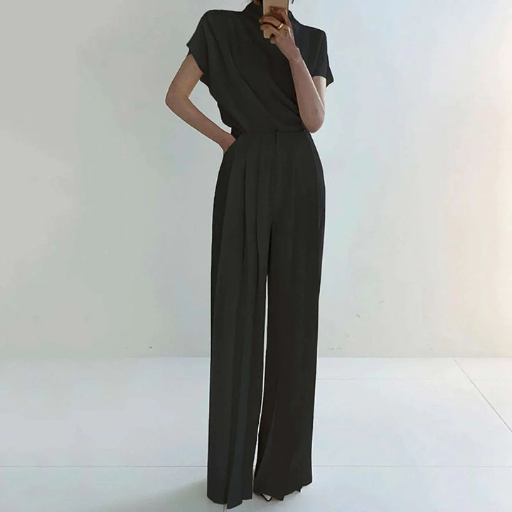 Ladies Elegant Jumpsuit with Wide Leg and Chic Fitted Cut and Style
