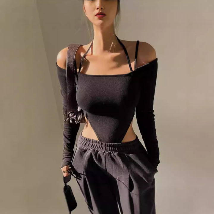 Women Elegant bodysuit with off-shoulder and long sleeves Lune London
