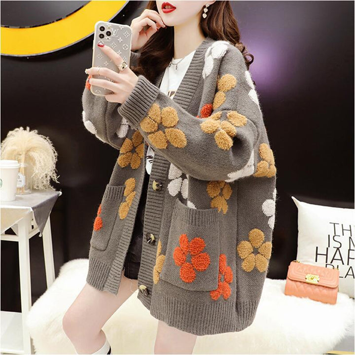 Button-front knitted jacket for women with chic and stylish floral design