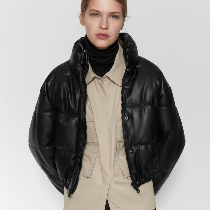 Short quilted jacket for women with high collar and elastic edges Lune London