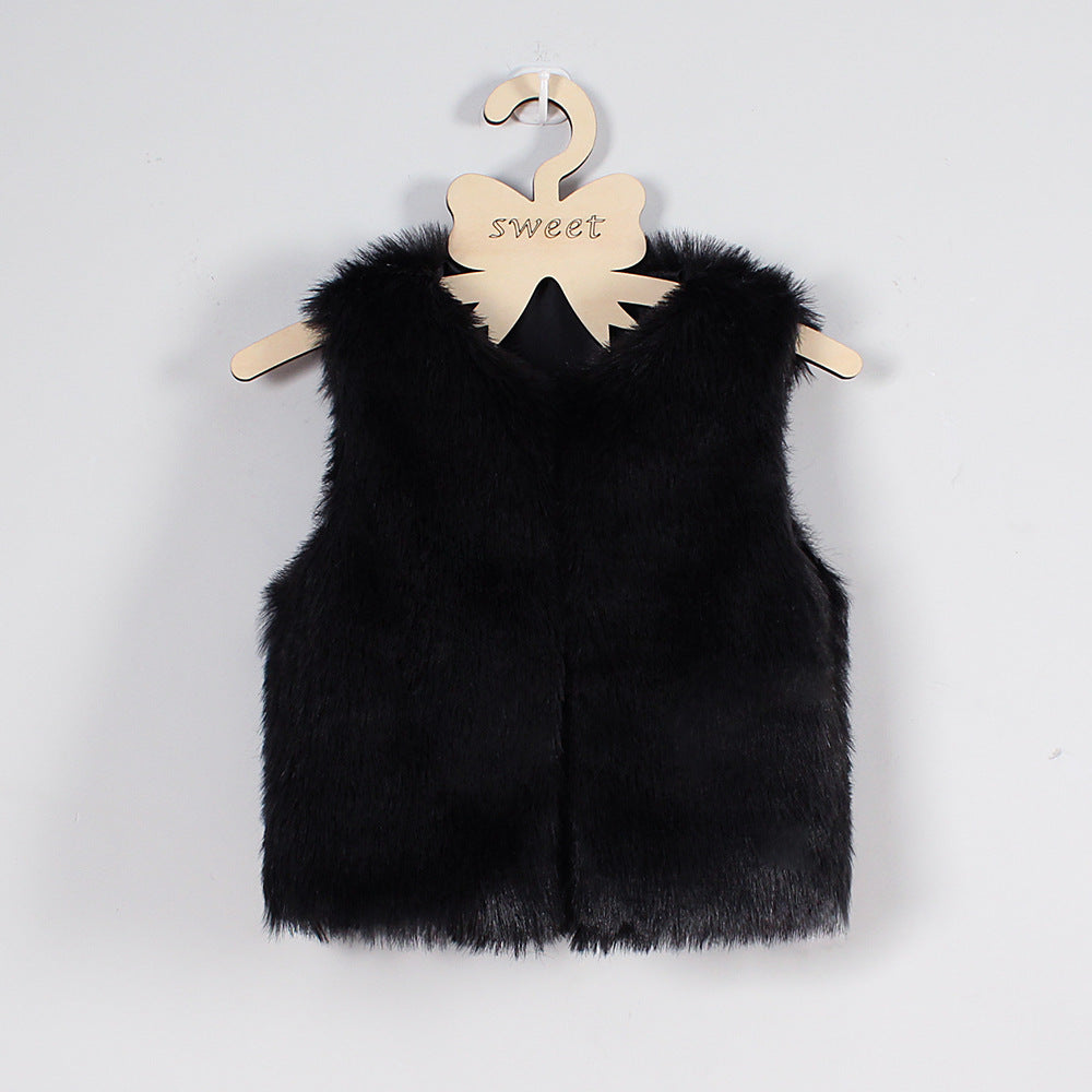 Women's Fluffy Vest Made Of Synthetic Fur with Modern Cut Lune London