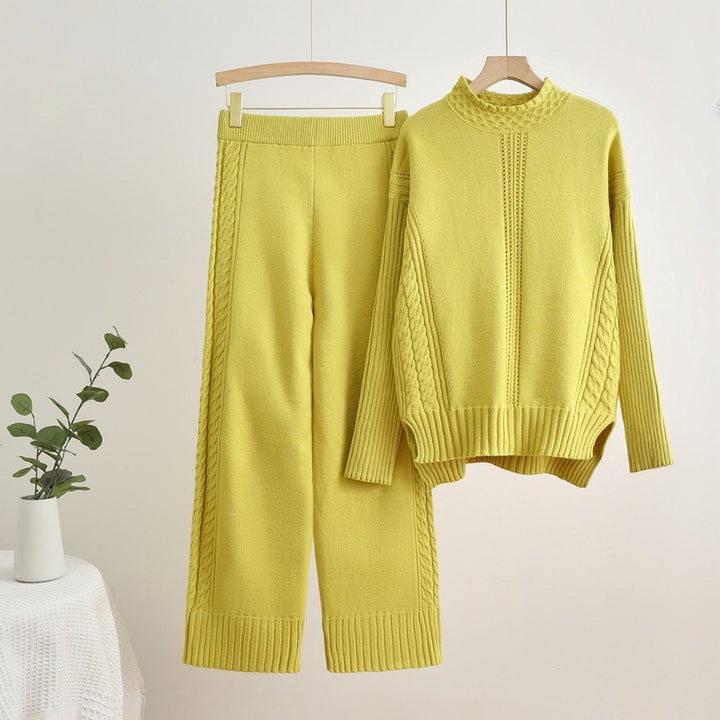 Comfortable knitted loungewear set for ladies with high cuffs and decorative braid patterns Lune London