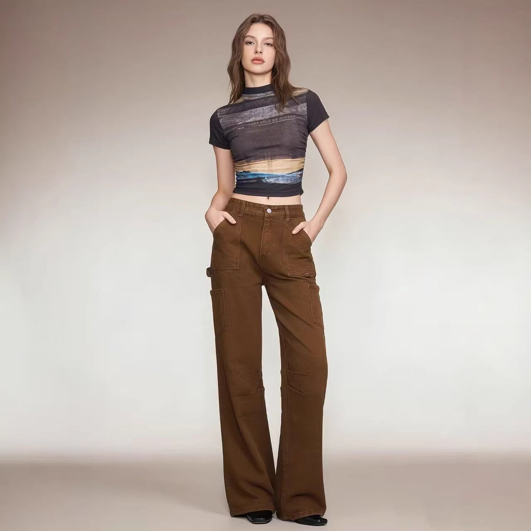Ladies cargo pants in a casual, loose fit with practical side pockets Lune London