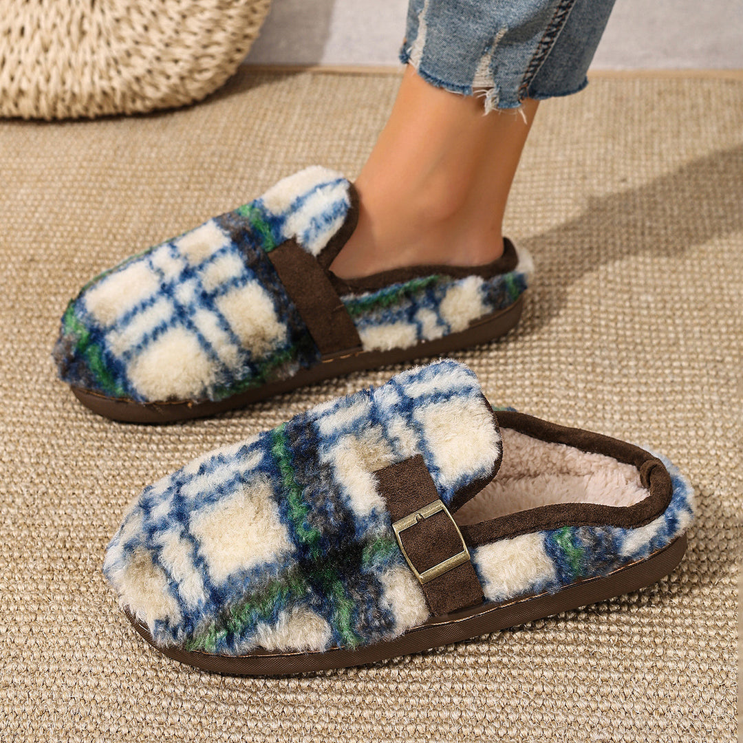 Warm indoor slippers for women with a checked pattern and comfortable sole Lune London