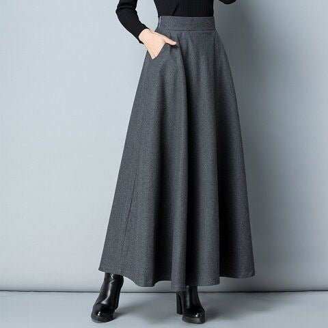 Elegant maxi skirt for ladies with flowing hem and practical pockets Lune London