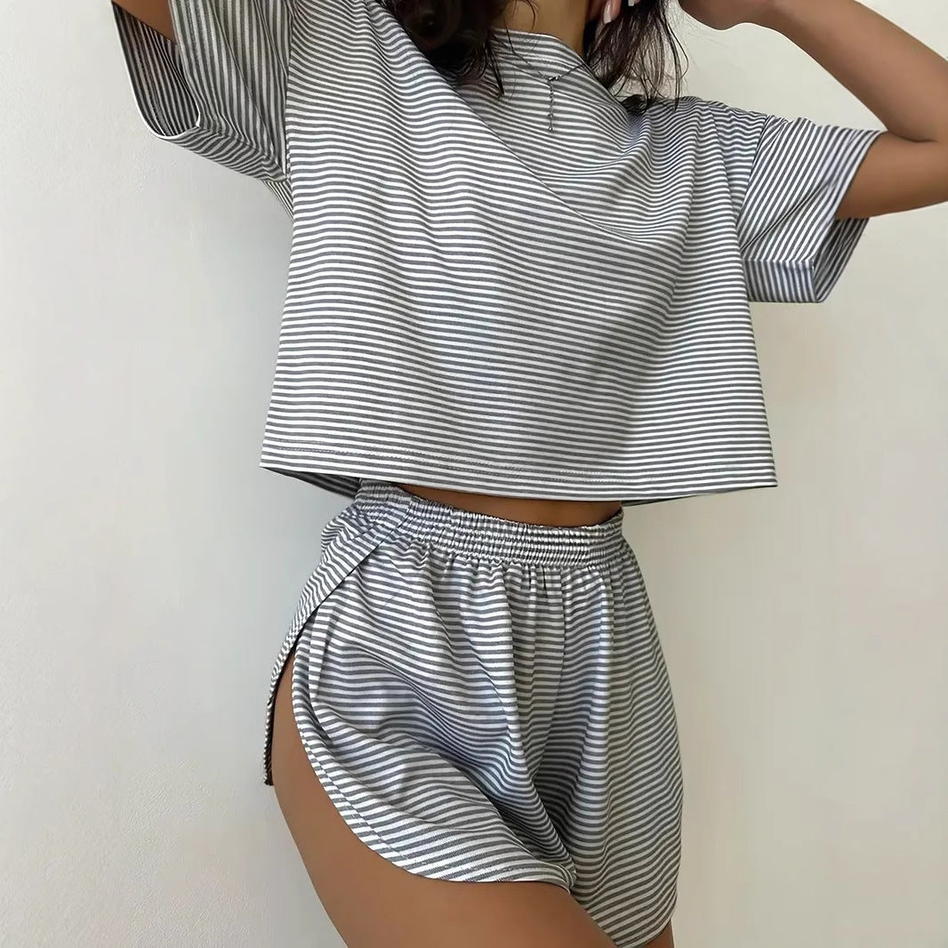 Women's short casual top with short sleeves and loose fit and high-waisted pants Lune London