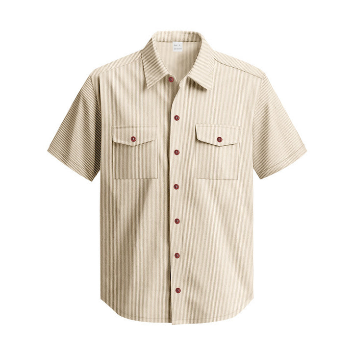 Short-sleeved shirt for men with textured surface and practical chest pockets Lune London