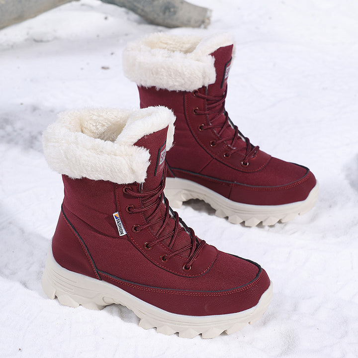 Winter outdoor boots for women with thermal insulating lining and non-slip sole Lune London