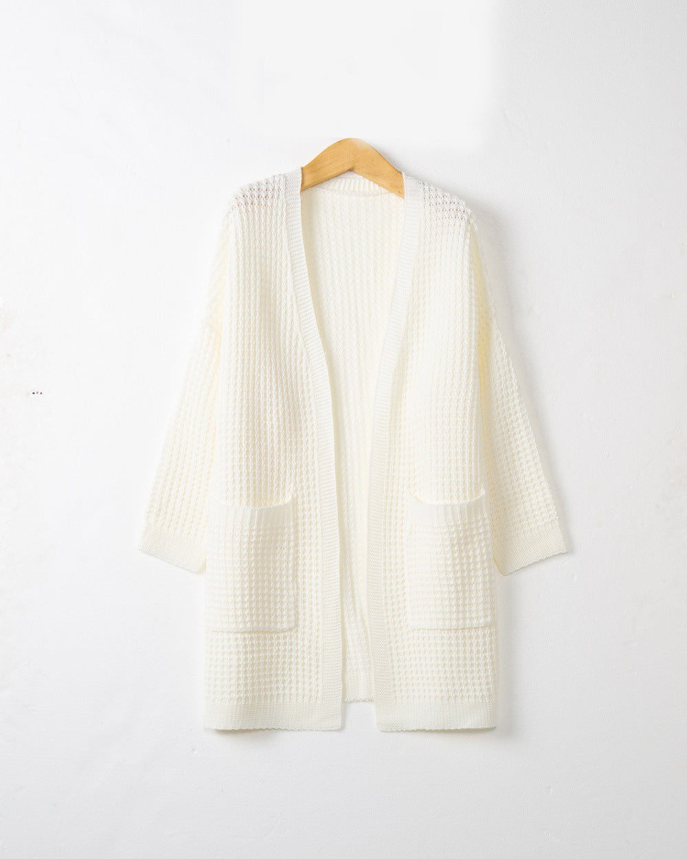 Casual knit cardigan for women with pockets and open cut Lune London