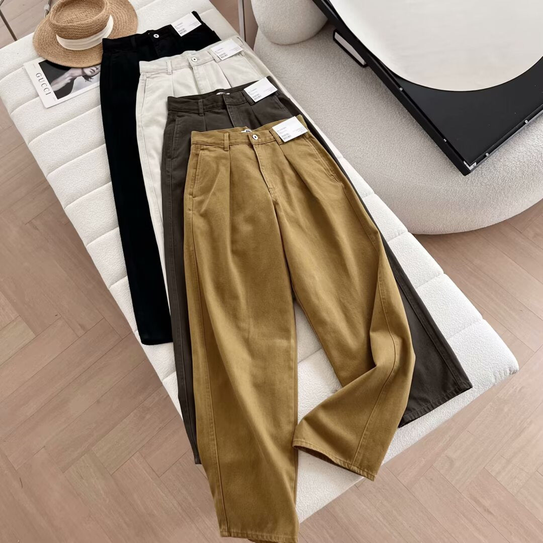 Pantalons chino larges pour femmes avec taille haute et poches pratiques Chic & Stil