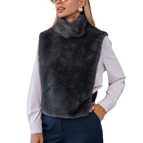 Women's fleece sweater with high collar and breathable structure Lune London