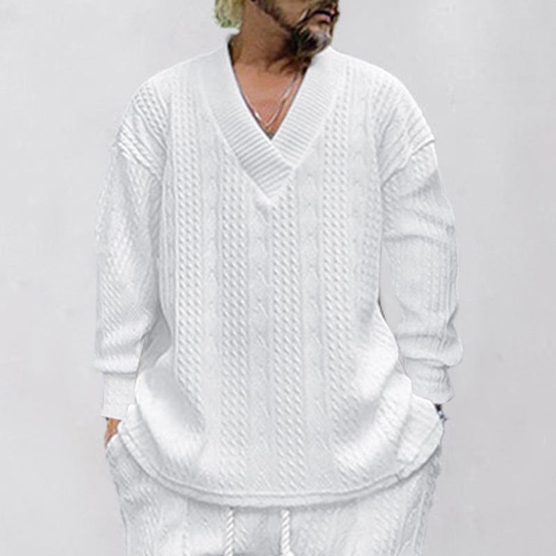 Casual men's sweater with textured cable design and V-neck Lune London