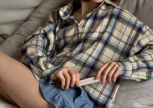 Flannel shirt for women with plaid pattern and relaxed fit Lune London