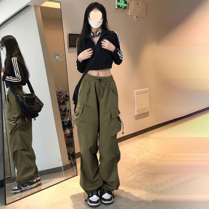 Women’s cargo pants with a wide cut and practical pockets