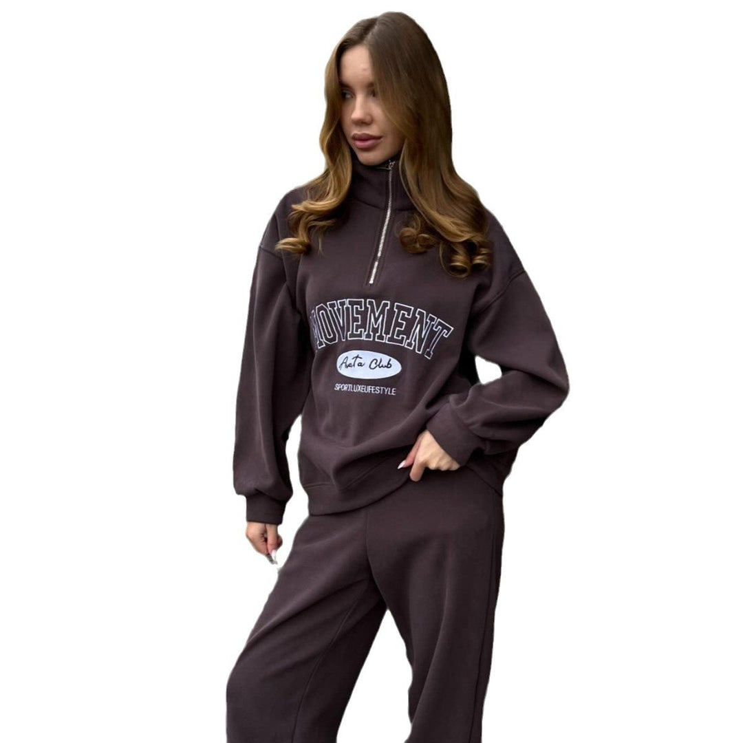 Sport leisure set for women with high collar zipper and relaxed fit Lune London