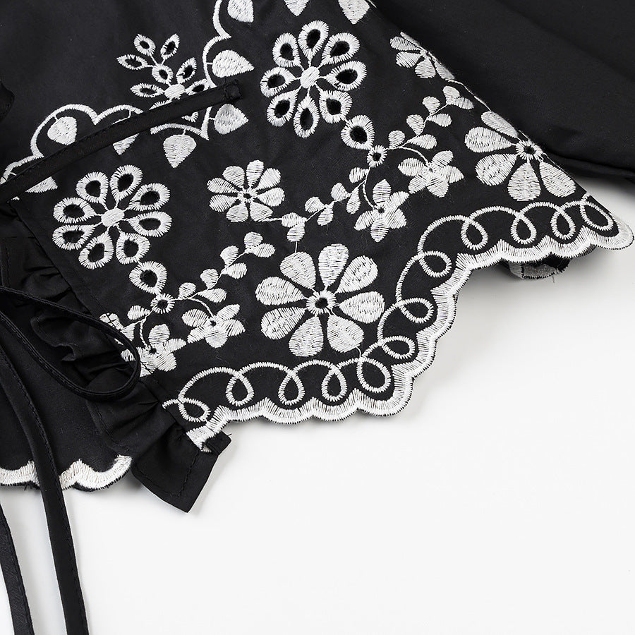 Elegant short bolero for women with floral embroidery Lune London
