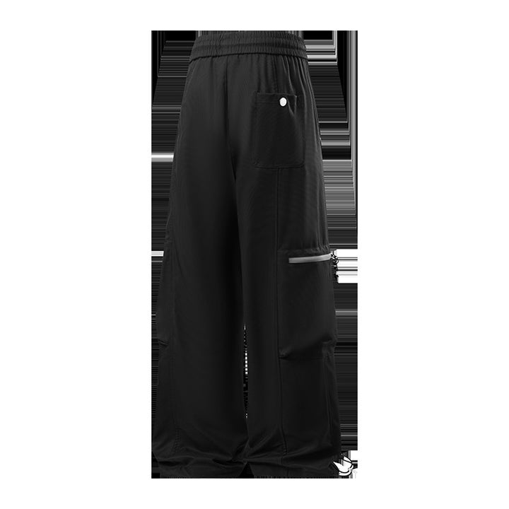 Highly functional cargo pants for women Lune London