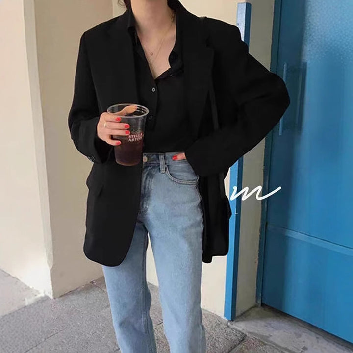 Blazer surdimensionné élégant pour femmes avec coupe décontractée et détails fins Chic & Stil