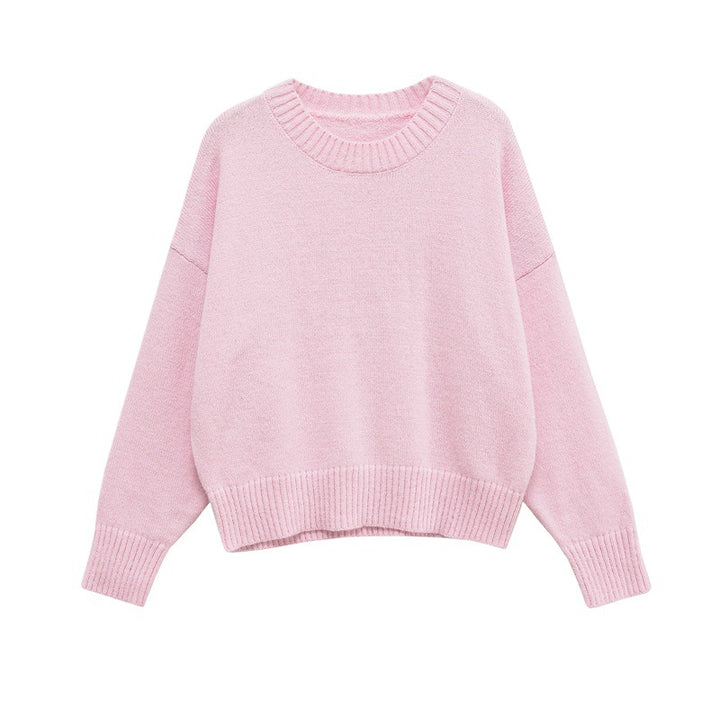 Comfortable oversized sweater for women with a round neck and wide cuffs Lune London