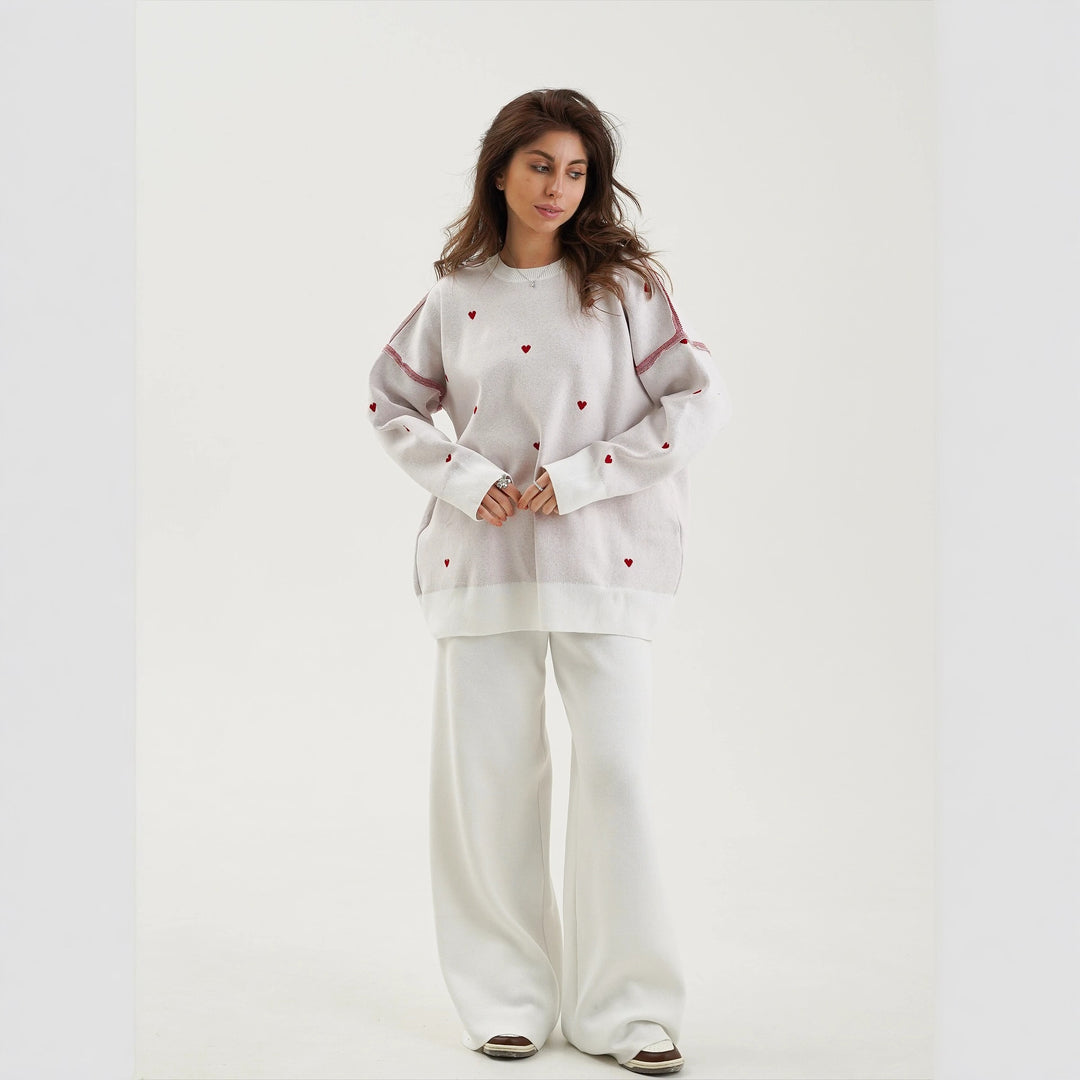 Women's sweater with heart-shaped embroidery and casual fit Lune London