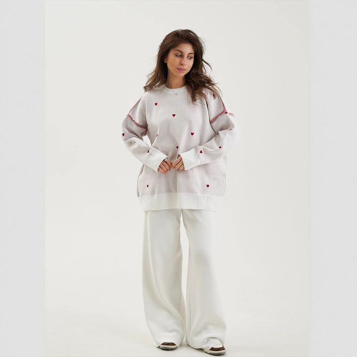 Women's sweater with heart-shaped embroidery and casual fit Lune London