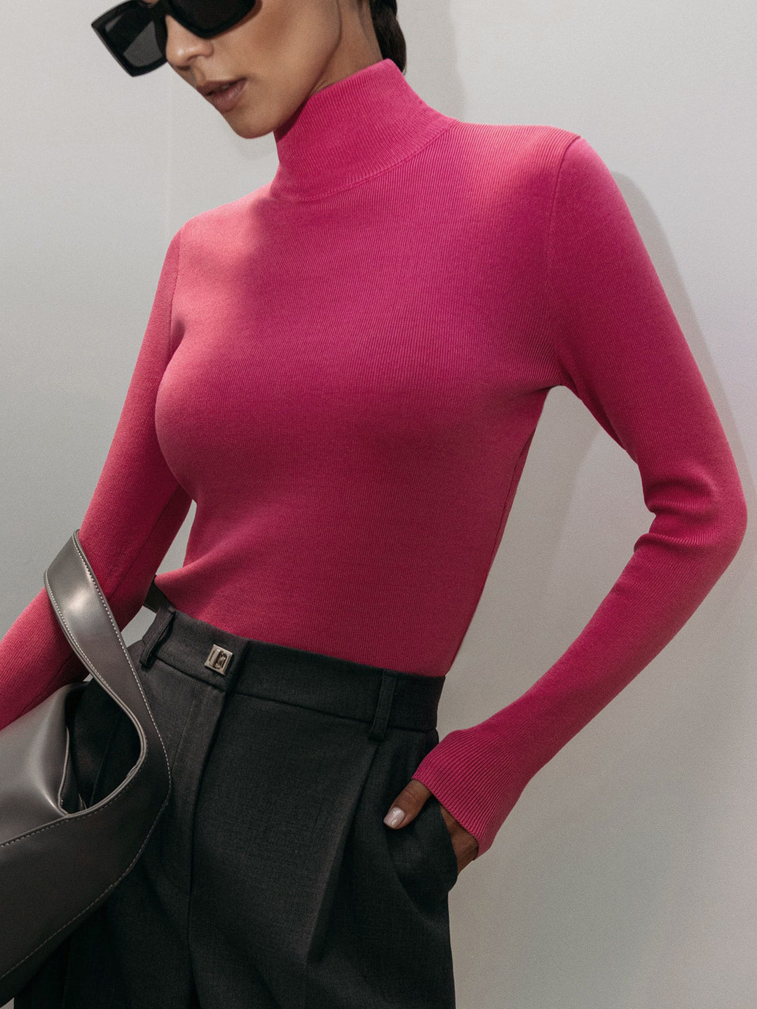 Pull col roulé pour femmes en matériau tricoté fin de haute qualité Chic & Stil