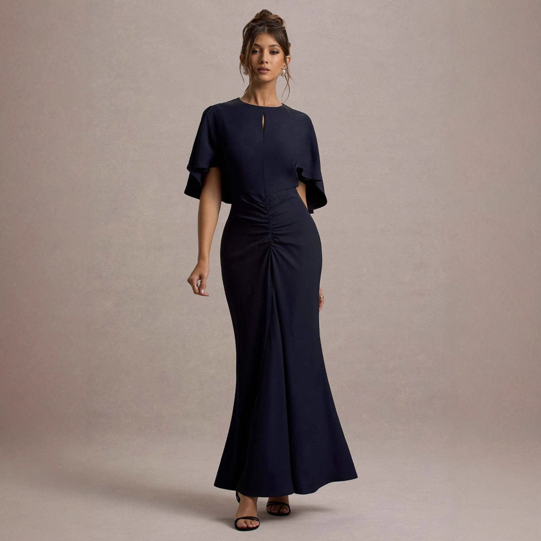 Elegant evening dress for women with a flowy cut and trendy short sleeves Chic & Stil