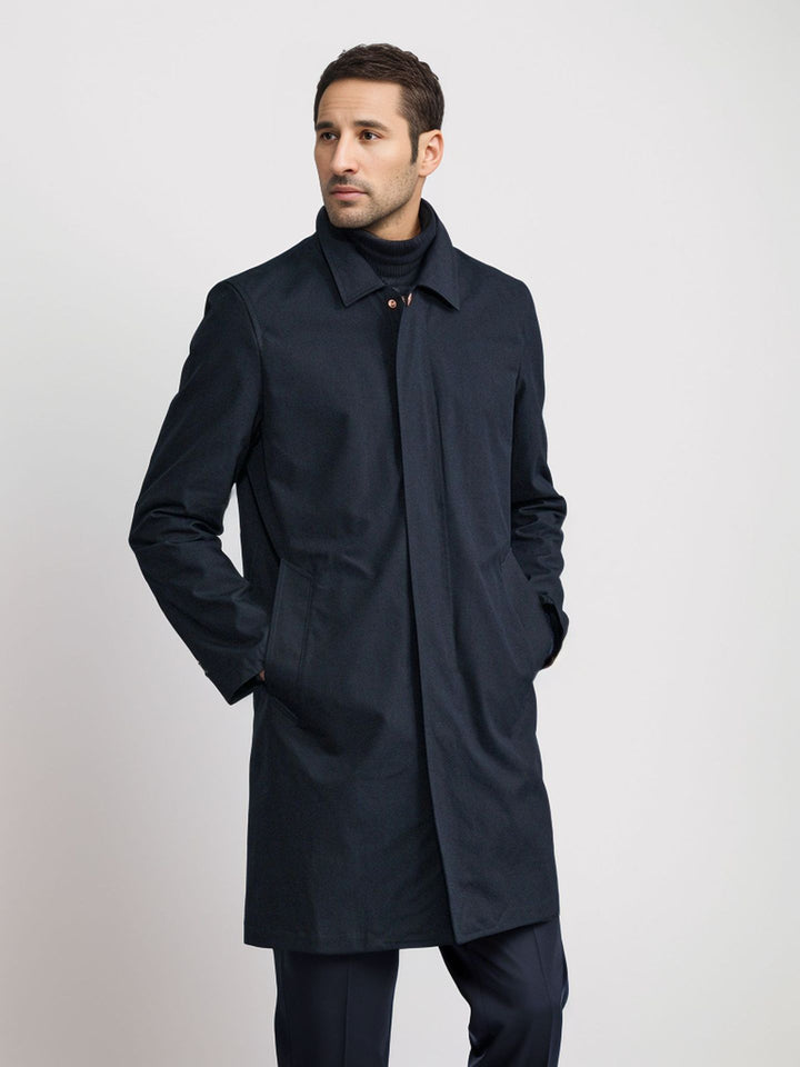 Elegant transitional coat for men with a practical high collar and hidden pockets Lune London