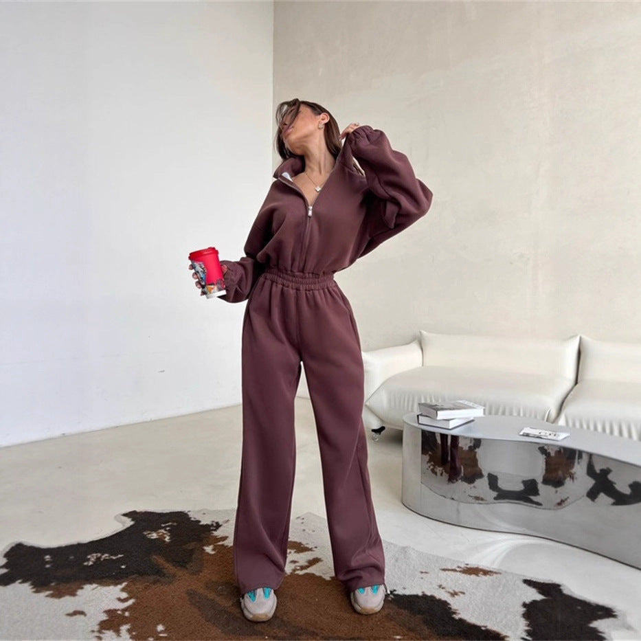 Women's sporty fleece tracksuit with high collar and elastic waistband Lune London