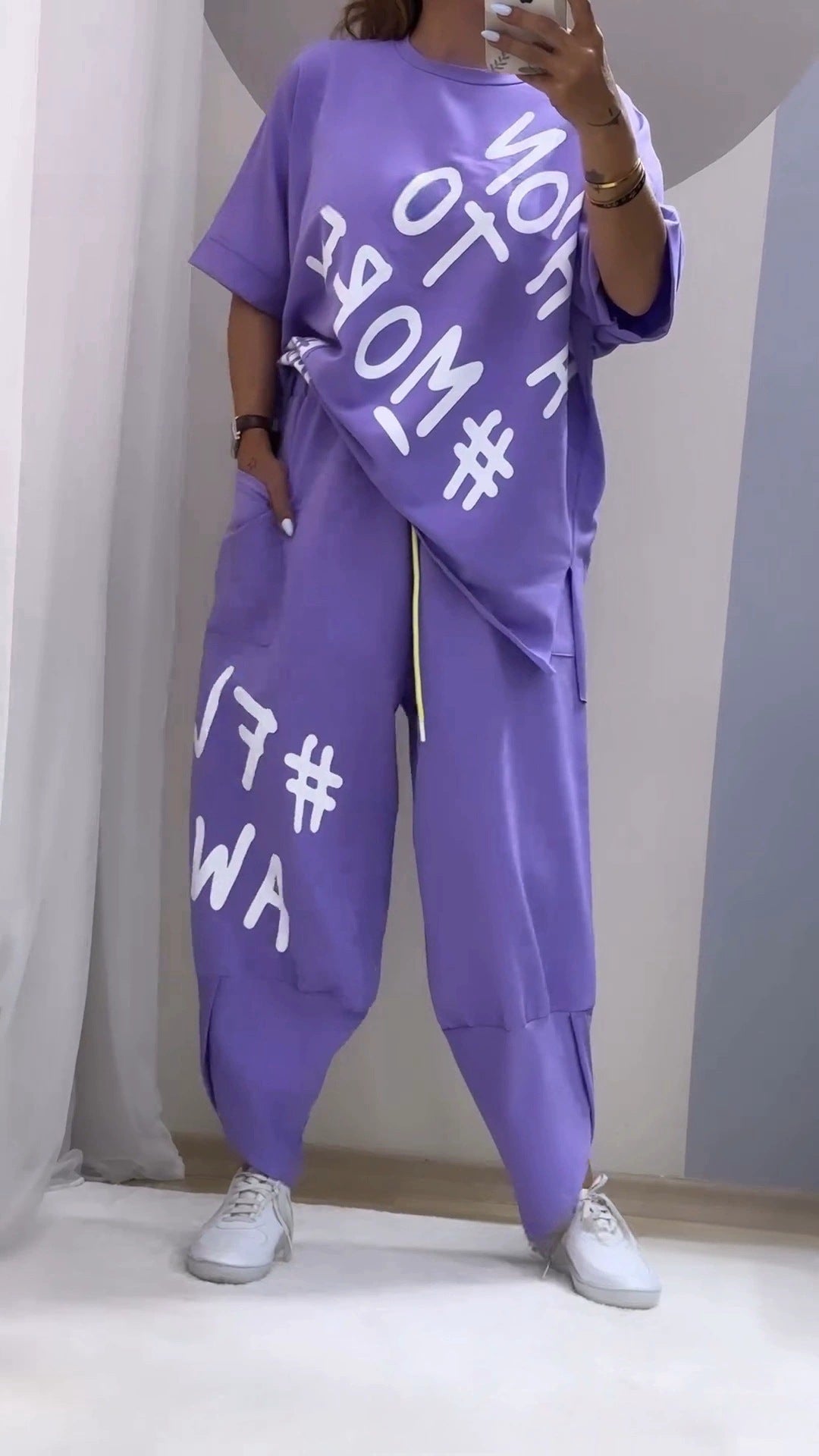 Dames ensemble décontracté oversized avec imprimé statement Lune London