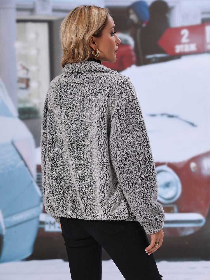 Fleece jacket for women with a cozy texture and spacious pockets Lune London