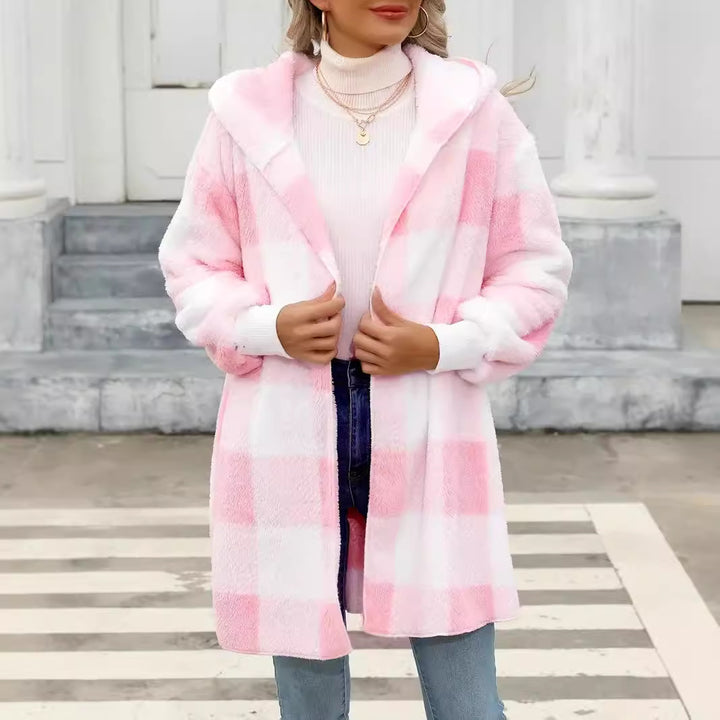 Ladies Cozy Wool Blazer with Plaid Pattern Lune London