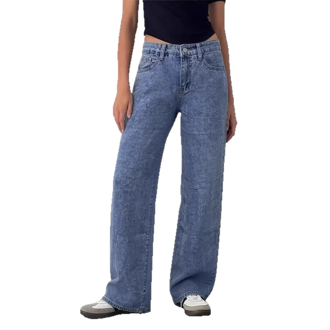Women Wide High-Waist Jeans with classic cut and frayed hems Lune London