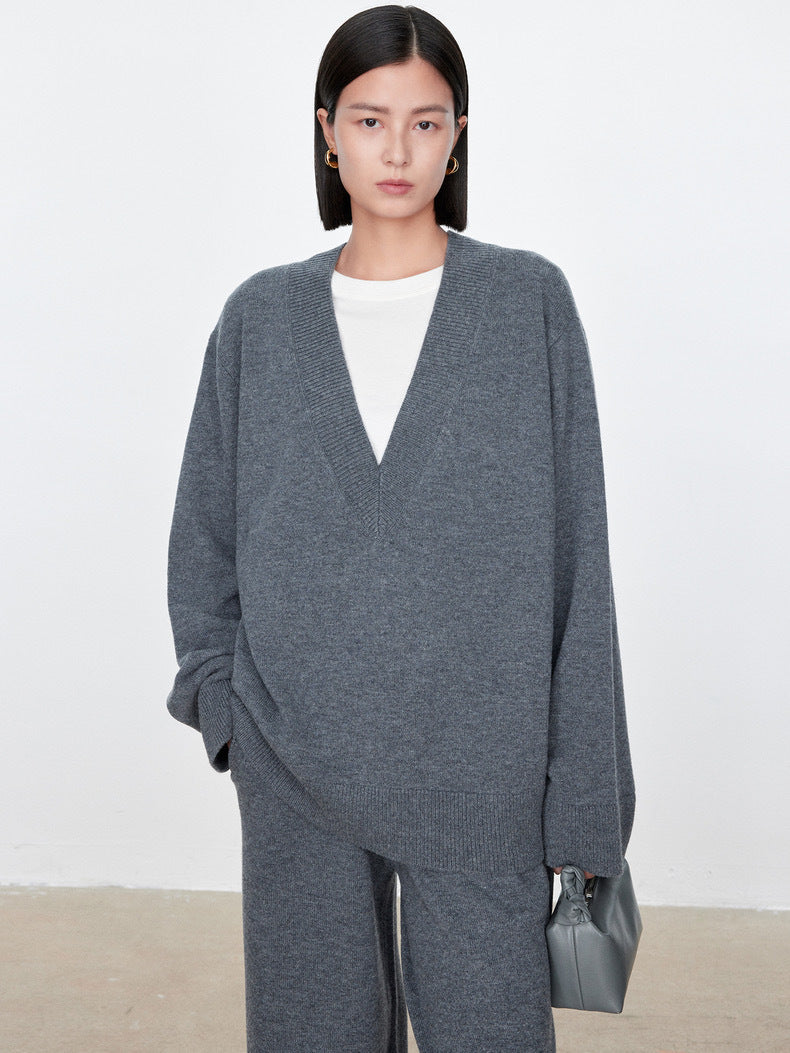 Pull en tricot épais pour femmes avec décolleté en V et coupe oversize Chic & Stil