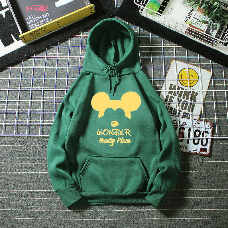 Women's hoodie with playful animal motif Chic & Stil